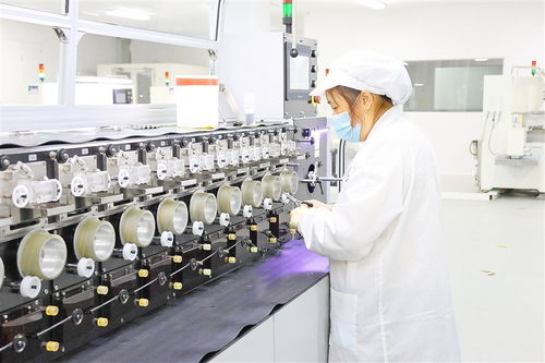 破壁創(chuàng)新 高校新材料研發(fā)賦能遂寧企業(yè)，上萬次實驗鑄就自主技術(shù)高地